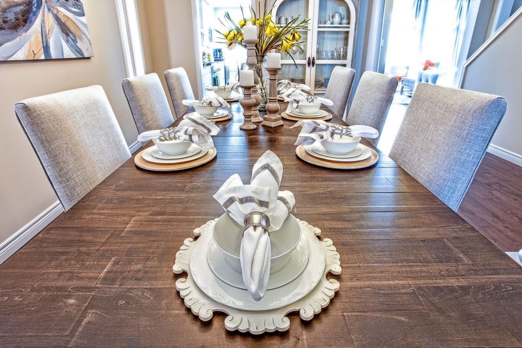 dining table setting